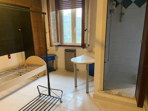 Appartamento in affitto a Capraia e Limite