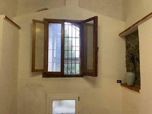 Appartamento in affitto a Capraia e Limite