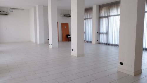 Ufficio in affitto a Forlì