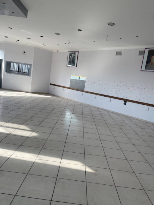 Fondo Commerciale in affitto a Cerreto Guidi