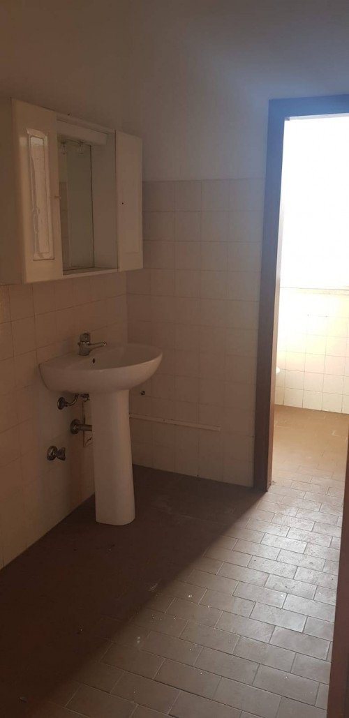 Laboratorio Artigianale in affitto a Cerreto Guidi