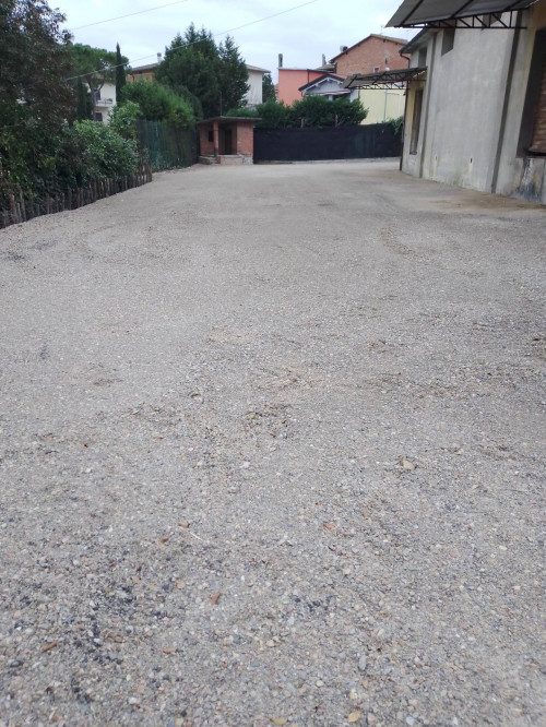 Fondo Commerciale in affitto a Cerreto Guidi