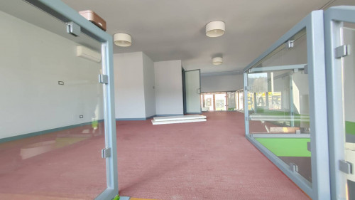 Negozio in affitto a Chivasso