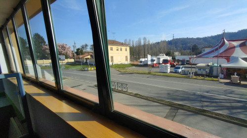 Negozio in affitto a Chivasso