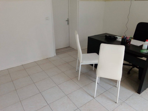 Fondo Commerciale in affitto a Castelfiorentino