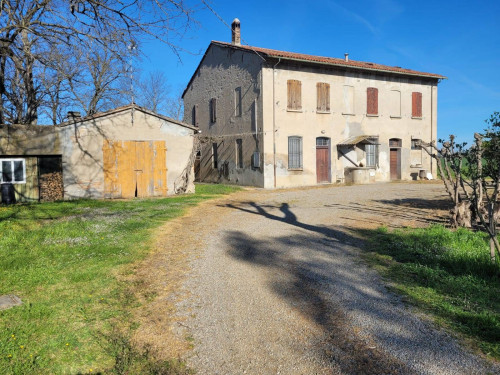 Casa indipendente in vendita a Forlì