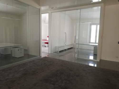 Ufficio in affitto a Poggibonsi