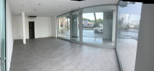 Fondo Commerciale in affitto a Empoli
