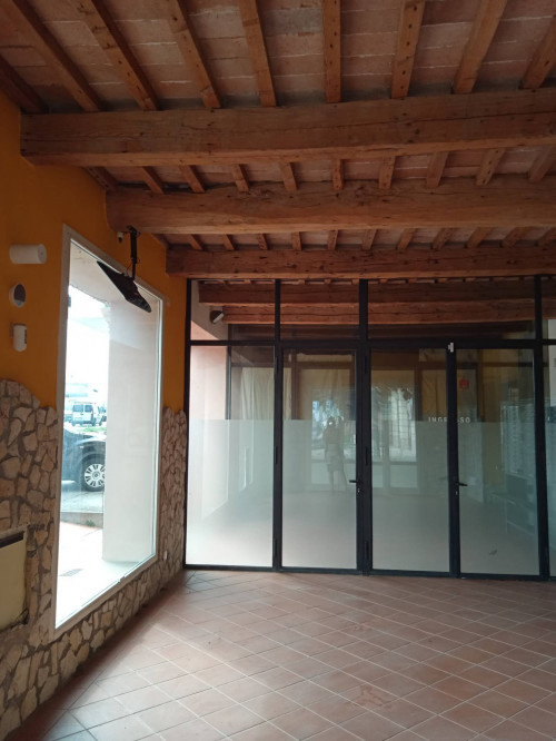 Negozio in affitto a Gambettola