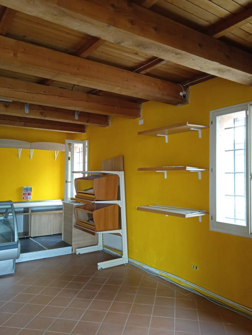 Negozio in affitto a Gambettola