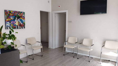 Fondo Commerciale in affitto a Forlì