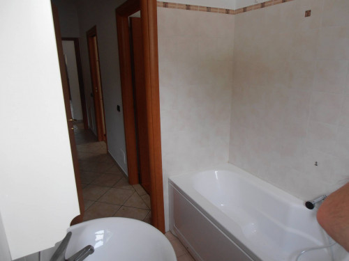 Appartamento in affitto a Valganna