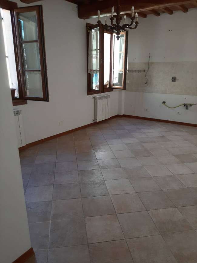 Appartamento in affitto a Montespertoli