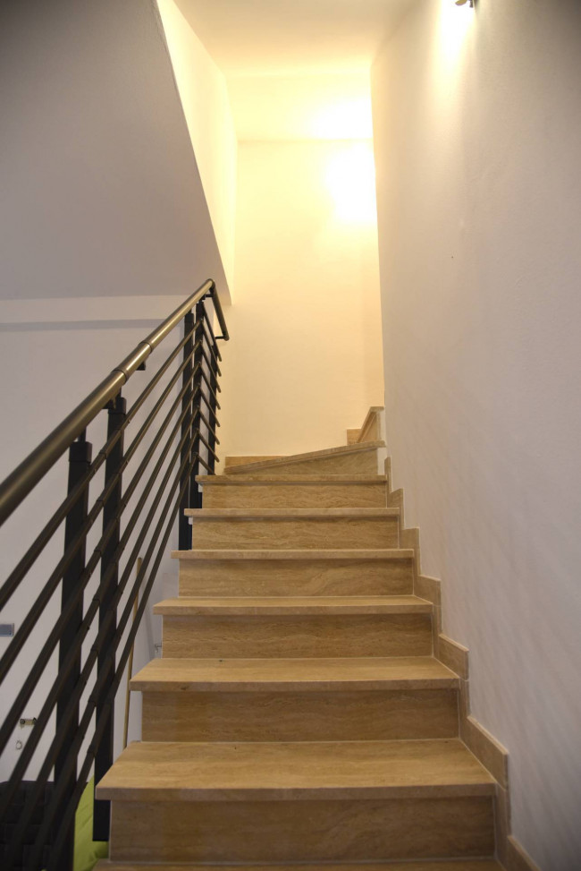 Casa semi indipendente in vendita a Campi Bisenzio