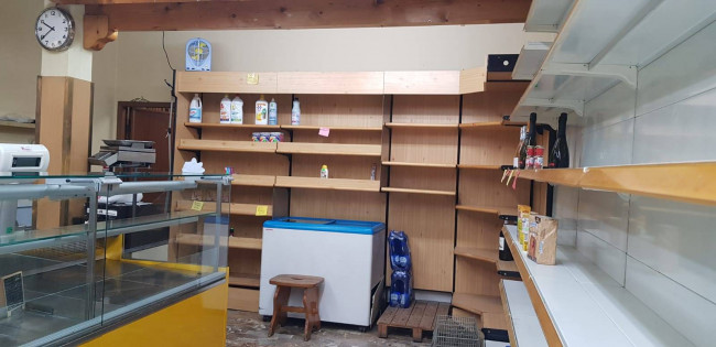 Fondo Commerciale in affitto a Empoli