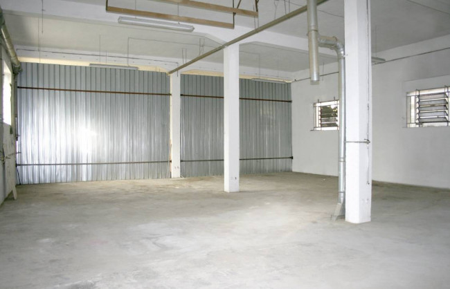 Fondo Artigianale in affitto a Vicopisano