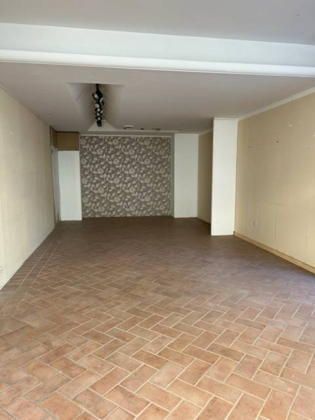 Fondo Commerciale in vendita a Empoli