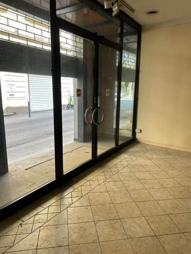 Fondo Commerciale in vendita a Empoli