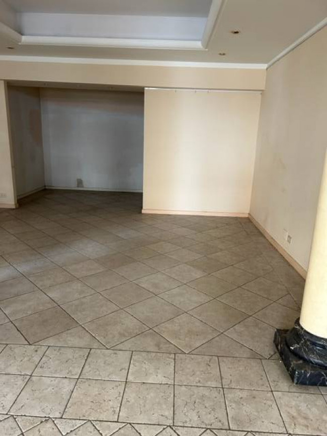 Fondo Commerciale in vendita a Empoli