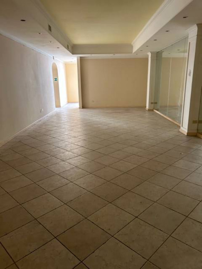 Fondo Commerciale in vendita a Empoli