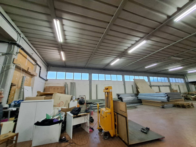 Capannone in vendita a Empoli