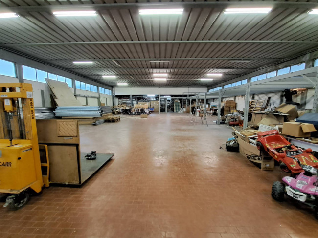 Capannone in vendita a Empoli