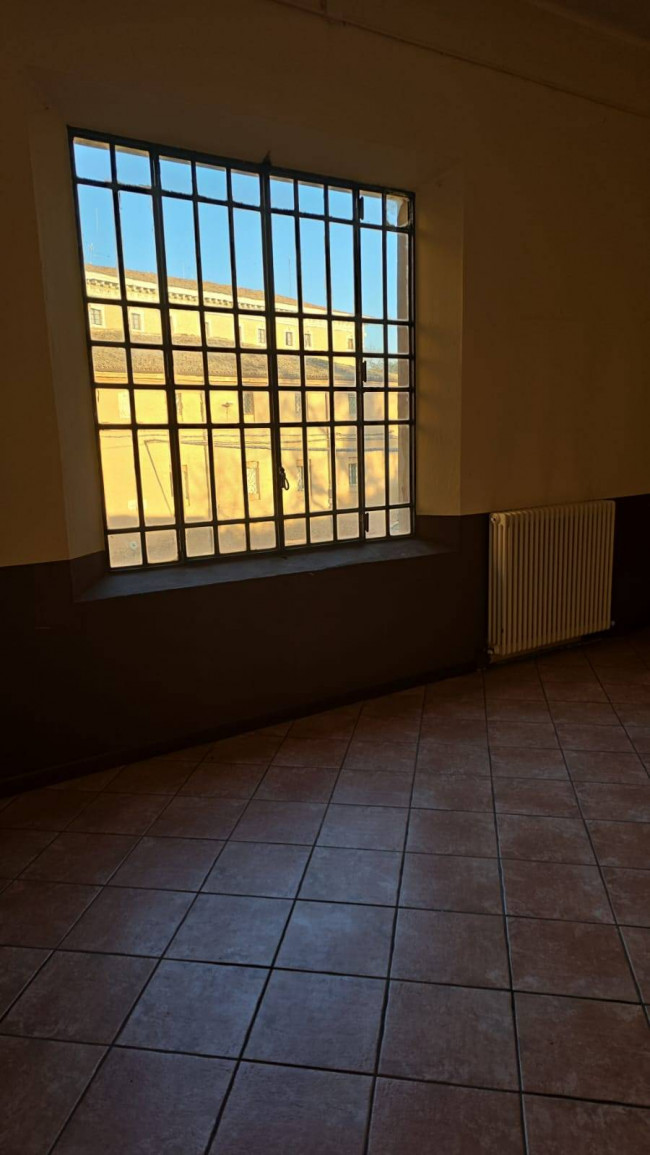 Fondo Commerciale in affitto a Forlì