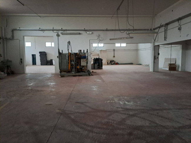 Laboratorio Artigianale in affitto a Empoli