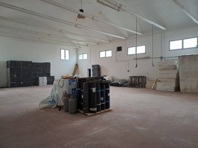 Laboratorio Artigianale in affitto a Empoli