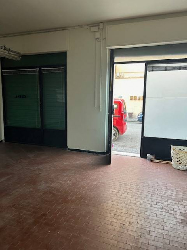 Fondo Artigianale in affitto a Empoli