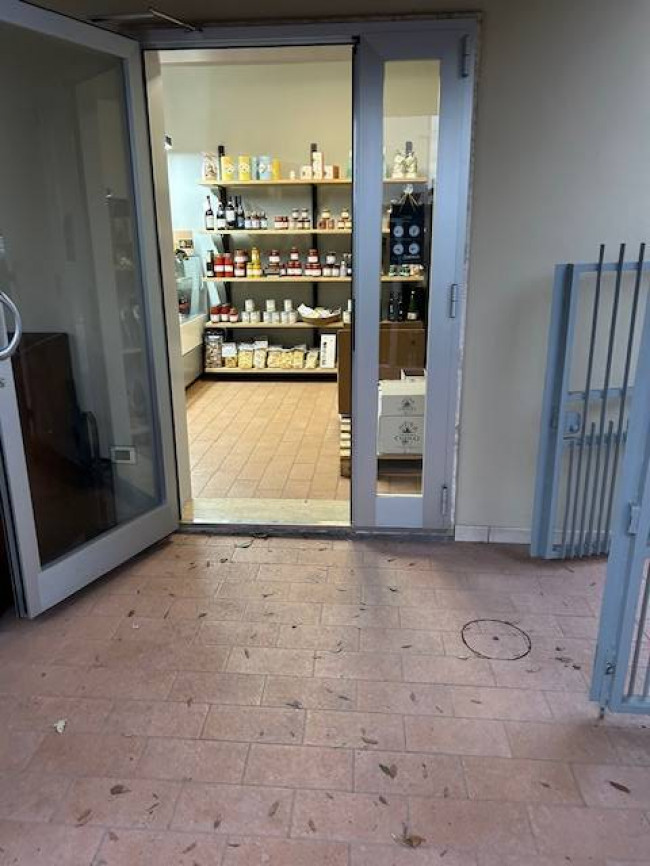 Fondo Commerciale in affitto a Empoli