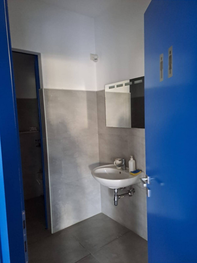 Fondo Commerciale in affitto a Vinci