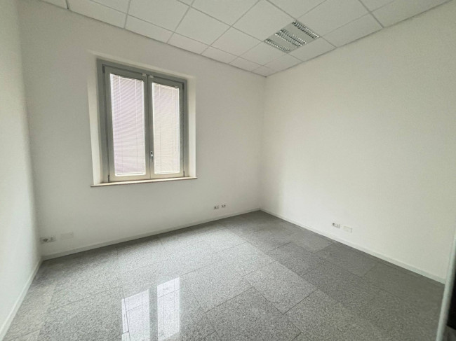 Ufficio in affitto a Poggibonsi