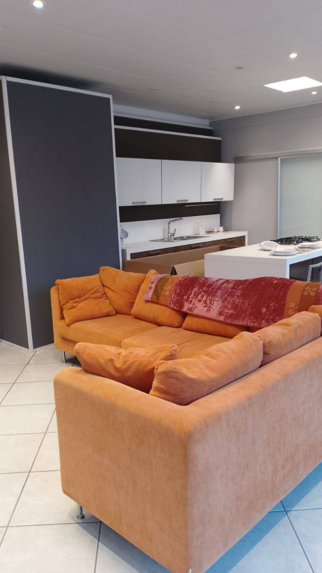 Negozio in affitto a Forlì