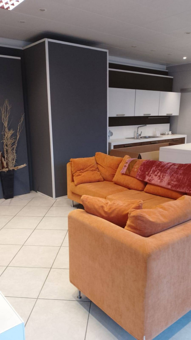 Negozio in affitto a Forlì