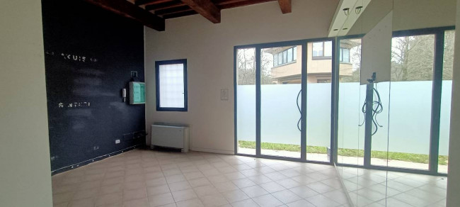 Fondo Commerciale in affitto a Empoli