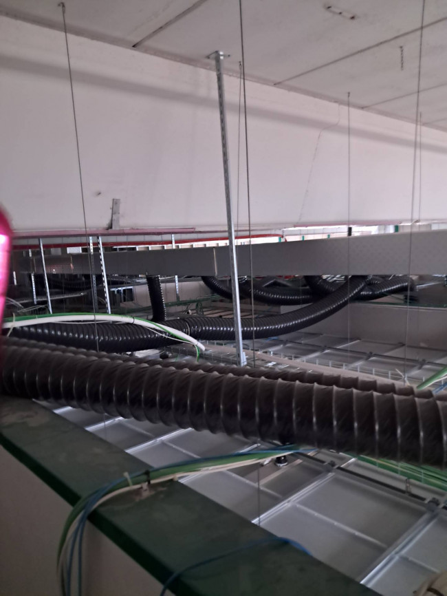 Fondo Commerciale in affitto a Massa e Cozzile