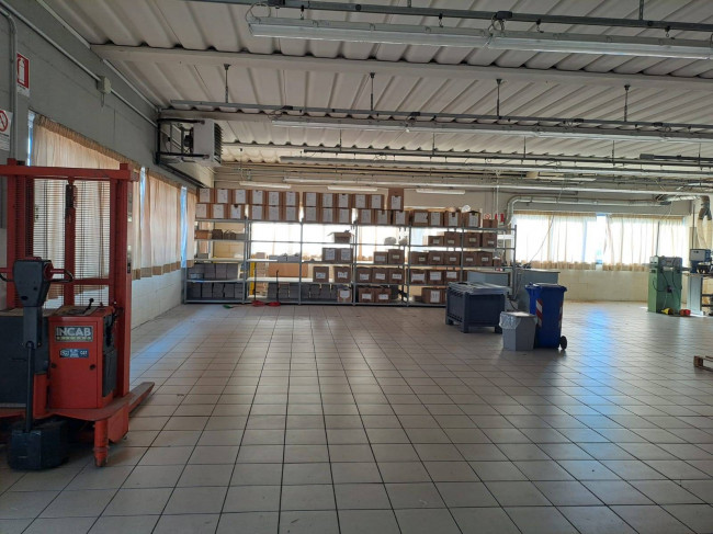 Laboratorio Artigianale in affitto a Montelupo Fiorentino