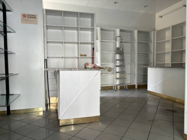 Fondo Commerciale in affitto a Empoli