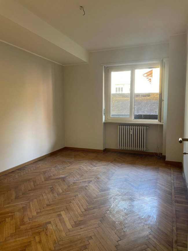 Negozio in affitto a Chivasso