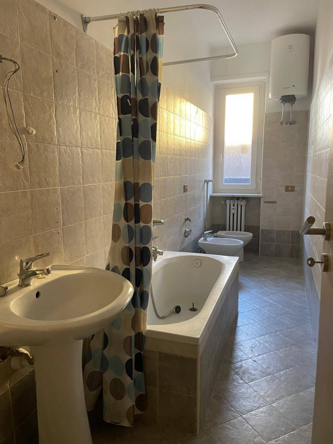 Negozio in affitto a Chivasso