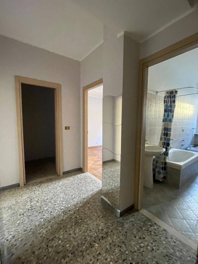 Negozio in affitto a Chivasso