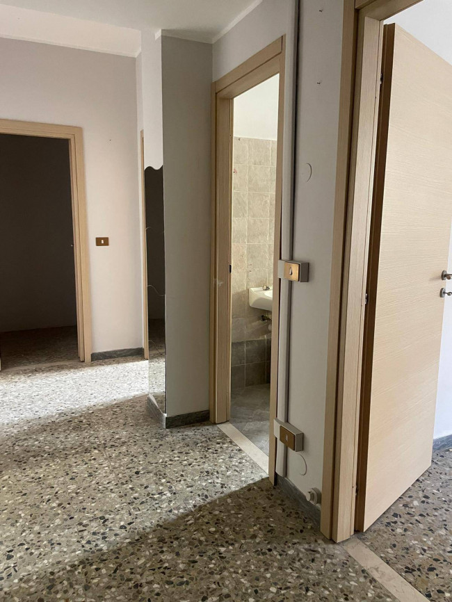 Negozio in affitto a Chivasso