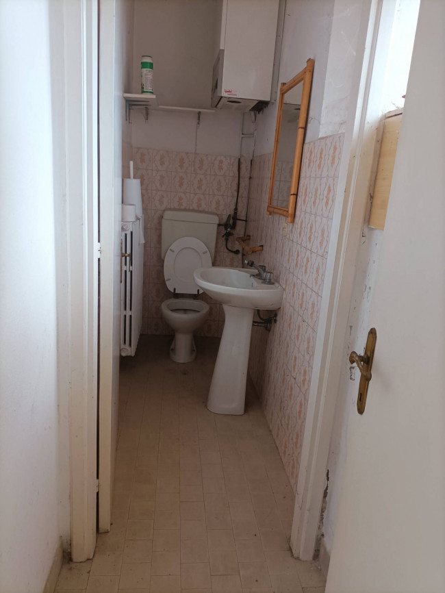 Fondo Artigianale in affitto a Empoli