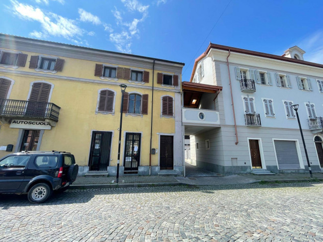 Ufficio in affitto a Montanaro