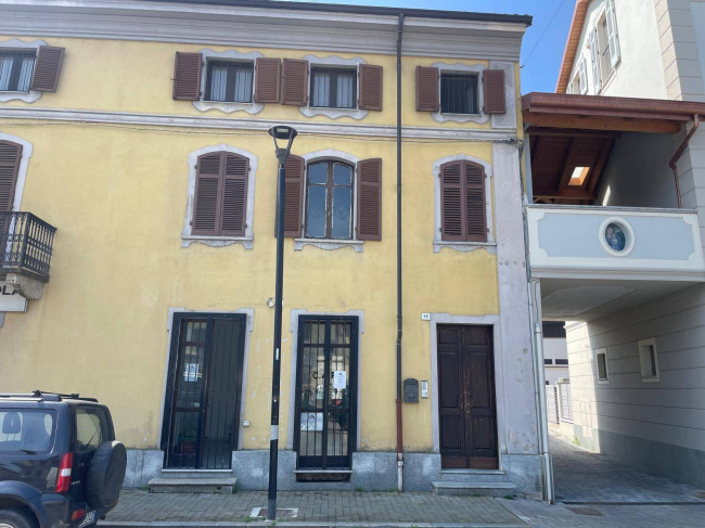 Ufficio in affitto a Montanaro