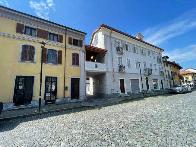 Ufficio in affitto a Montanaro