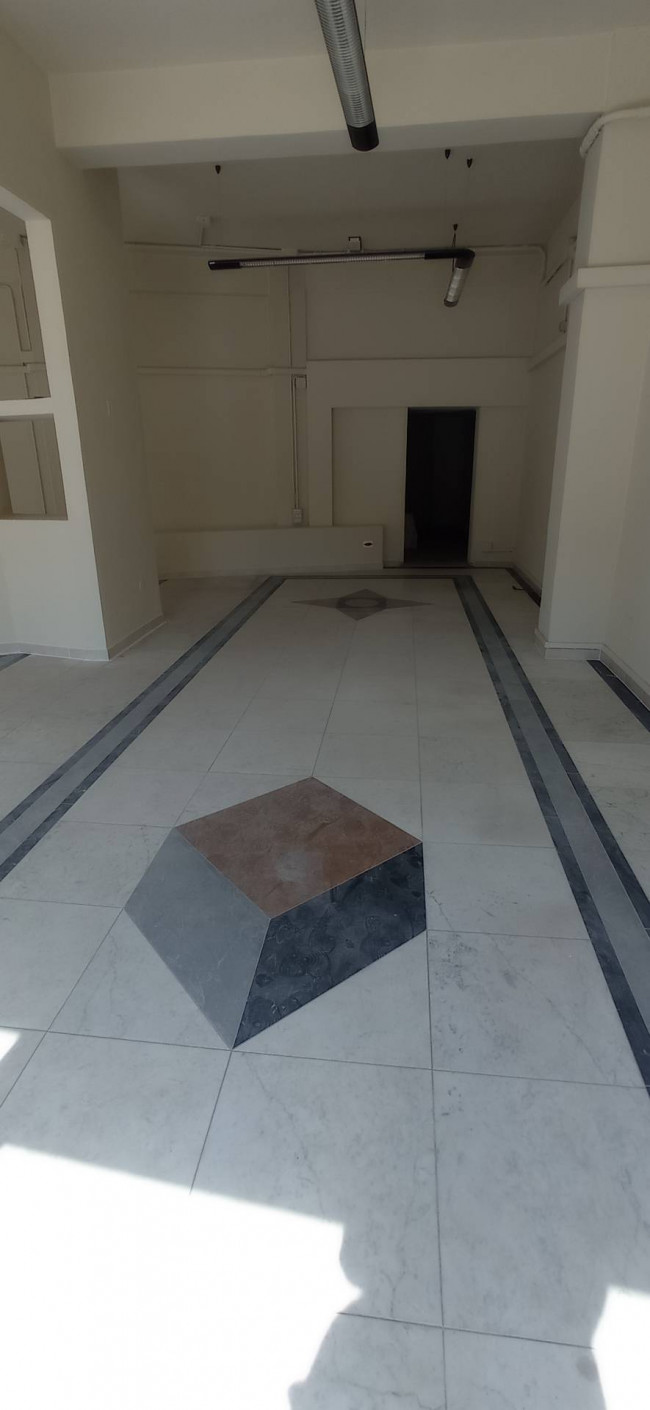 Fondo Commerciale in affitto a Empoli