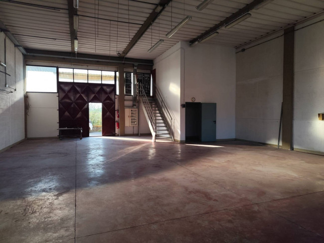 Fondo Artigianale in affitto a Certaldo