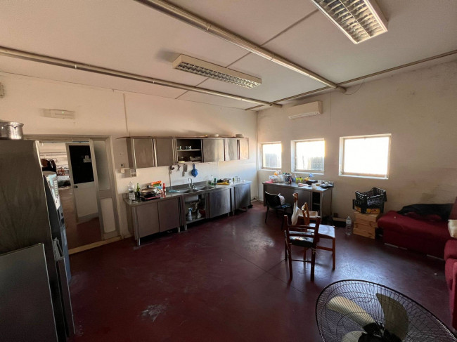 Laboratorio Artigianale in affitto a Empoli